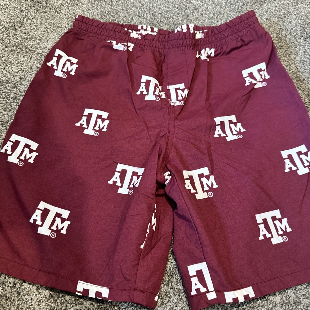 Maroon Boy’s Aggie Swim trunks - Columbia PFG size 14/16